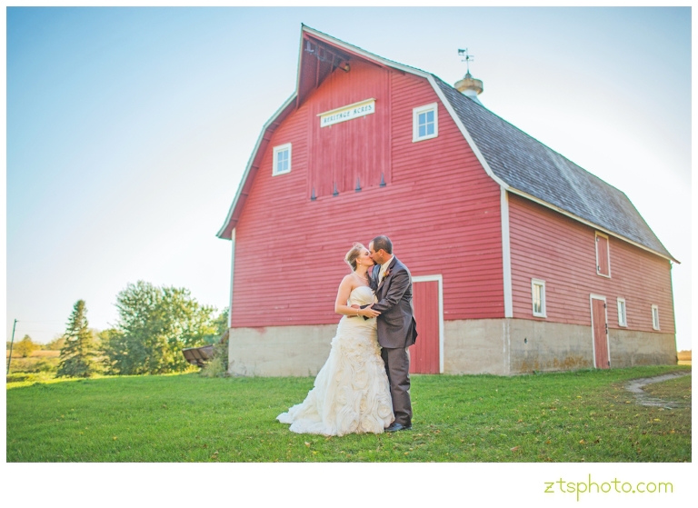 Minnesota fall barn wedding